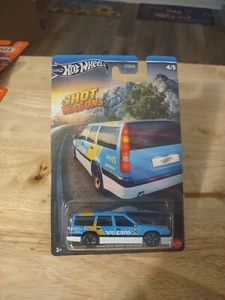 2024 Hot Wheels Hot Wagons Blue Volvo 850 Estate - Picture 1 of 3