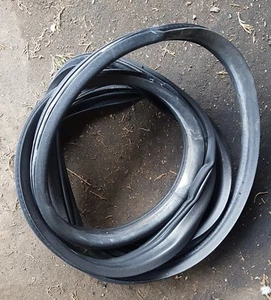Mercedes Benz A140 (W168) - rear passenger door nearside rear door RUBBER SEAL - Picture 1 of 3