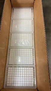 Microplaca de filtro Agilent Seahorse 96 pozos, 1,2um PES CMR# 2744-2 - Imagen 1 de 3