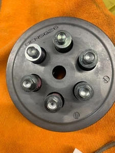 2006 HONDA CRF450R OEM CLUTCH BASKET HUB - Bild 1 von 5