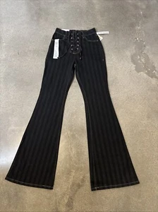 Tinseltown Hi-Rise Flare Black Jeans womens Sz 3 NWT - Picture 1 of 18