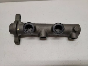 Brake Master Cylinder for Ford E250 87-91 F350 87-97 F250 93-98 E350 10-4007 - Bild 1 von 2