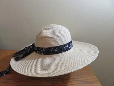 Vince Camuto ALA ANCHA Sombrero para el Sol Papel Pajita Crema con BANDA DE IMPRESIÓN NEGRA EMPAQUETABLE Foto 1 de 4