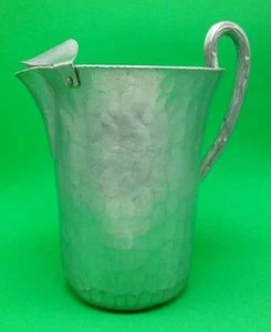 Vintage Hand Forged Everlast Metal Hammered Aluminum Pitcher 9" Tall # 983 - Picture 1 of 9