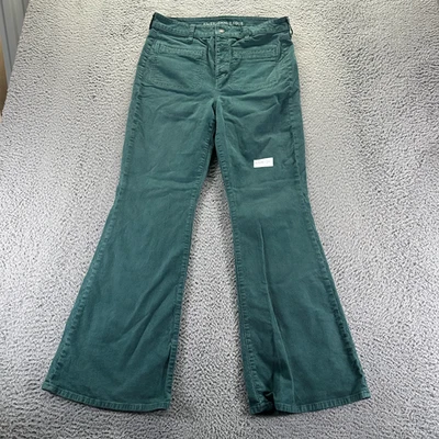 Pantalón American Eagle Outfitters para mujer 12 verde pana algodón acampanado tiro alto Foto 1 de 4