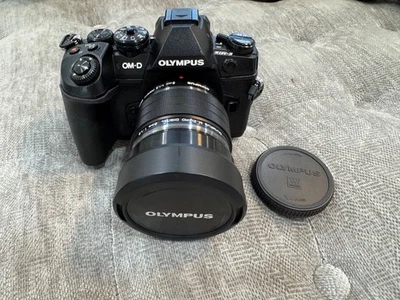 Objetivo Olympus Om-D E-M1 Mark II y 8 mm Fisheye Pro Foto 1 de 4