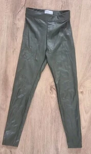 Bershka wet look ladies trousers / leggings size xs khaki - Picture 1 of 3