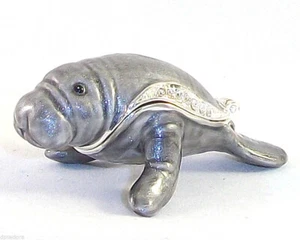 Caja de baratijas en miniatura con bisagras de peltre Mandy the Manatee Kingspoint - Imagen 1 de 4