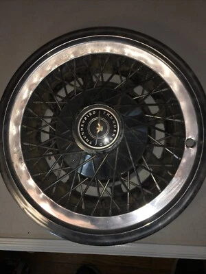1 Vintage Ford Thunderbird Wire Spoke 15" Hubcap Wheel Cover. 1974 -1979. - Изображение 1 из 4