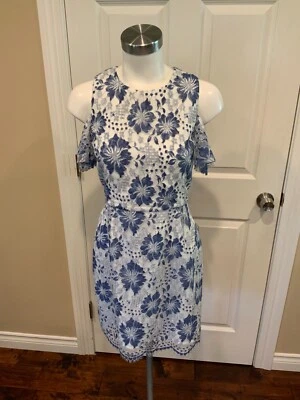 Vestido French Connection Azul y Blanco Floral Encaje Hombro Frío, Talla 0 (US) 4 (UK) Foto 1 de 4