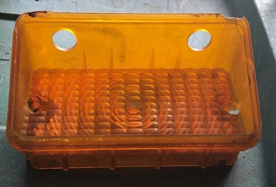 1970 Chevrolet Chevelle Parking Light Lens, Guide 14, SAE IP 70, OEM Foto 1 de 1