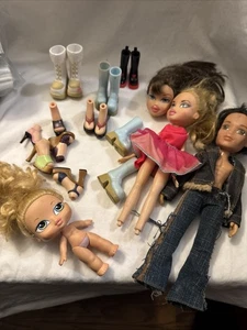Vintage Lot Bratz Puppen 2001 Köpfe Körper Schuhe Outfits Reparatur/Ersatzteile - Bild 1 von 24