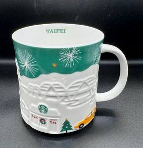 Taza Starbucks Taipei 2015 Green Relief Navidad 16 onzas usada usada usada - Imagen 1 de 8