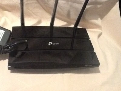 TP-LINK Archer VR400 AC1200Mbps Wi-Fi Dual Band VDSL/ADSL2 Gigabit Modem Router - Image 1 of 4
