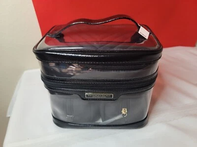 VICTORIA'S SECRET 4 EN 1 ESTUCHE DE TREN COSMÉTICO MAQUILLAJE DE VIAJE BOLSA DE BELLEZA CONJUNTO DE REGALO Foto 1 de 4