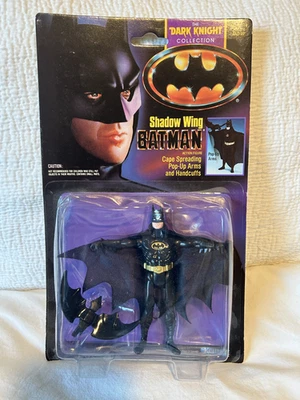 Figura de acción Kenner 1990 sellada The Dark Knight Collection Shadow Wing Batman Foto 1 de 4