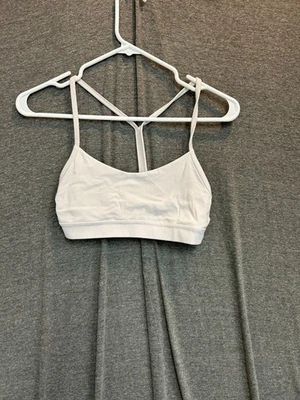 Sujetador Lululemon Flow Y Nulu para mujer 4 blanco espalda corredora absorbente de sudor yoga atletismo Foto 1 de 4