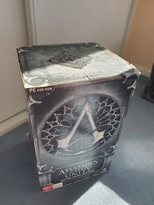 Assassins Creed Unity Notre Dame Edition Collector (NO PC GAME) statue Artbook  - Image 1 of 4