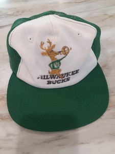 White Milwaukee Bucks NBA Fan Cap, Hats 