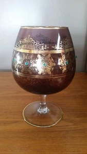 VTG LARGE BRANDY SNIFFER/PEDESTAL BOWL WITH DECORATIVE GOLD GILT AND DESIGN - Picture 1 of 6