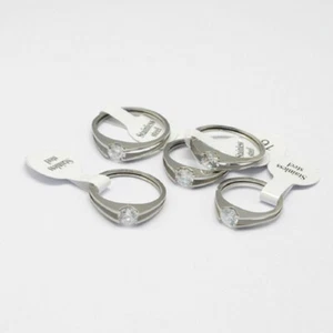 Stainless Steel PLATINUM Finger Ring with Cubic Zirconia Bead +Gift Pouch(Q120) - Picture 1 of 3