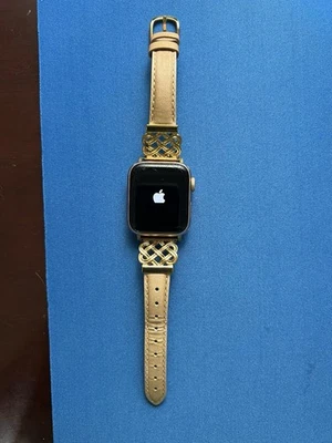 APPLE Watch Series 4 GPS - 40MM Aluminum Case A1977 - Rose Gold - Image 1 of 4