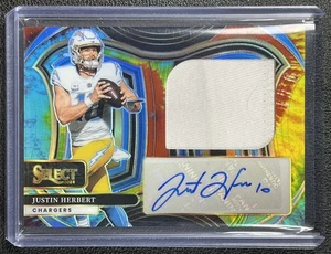 JUSTIN HERBERT 2024 PANINI SELECT TIE-DYE PRIZM JUMBO JERSEY PATCH AUTO 18/25 - Foto 1 di 2