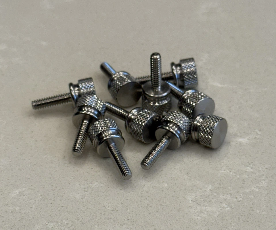 Knurled Thumb Screw 6-32 thread x 1/2 length, SS w/Shoulder - 10 Pieces - Image 1 of 1