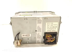 1K0035186P SYSTÈME AUDIO / RADIOCD / COMPATIBILIDADES Y COMPONENTES ->1K0 035 18 - Zdjęcie 1 z 5