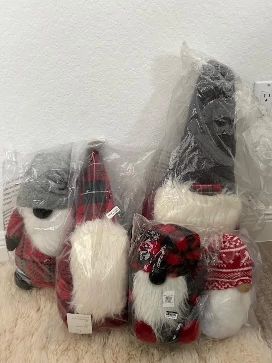 NUEVO Pottery Barn Gnomo Almohadas en Forma Clarke Lars S/M/L JUEGO DE 5 Navidad Foto 1 de 1