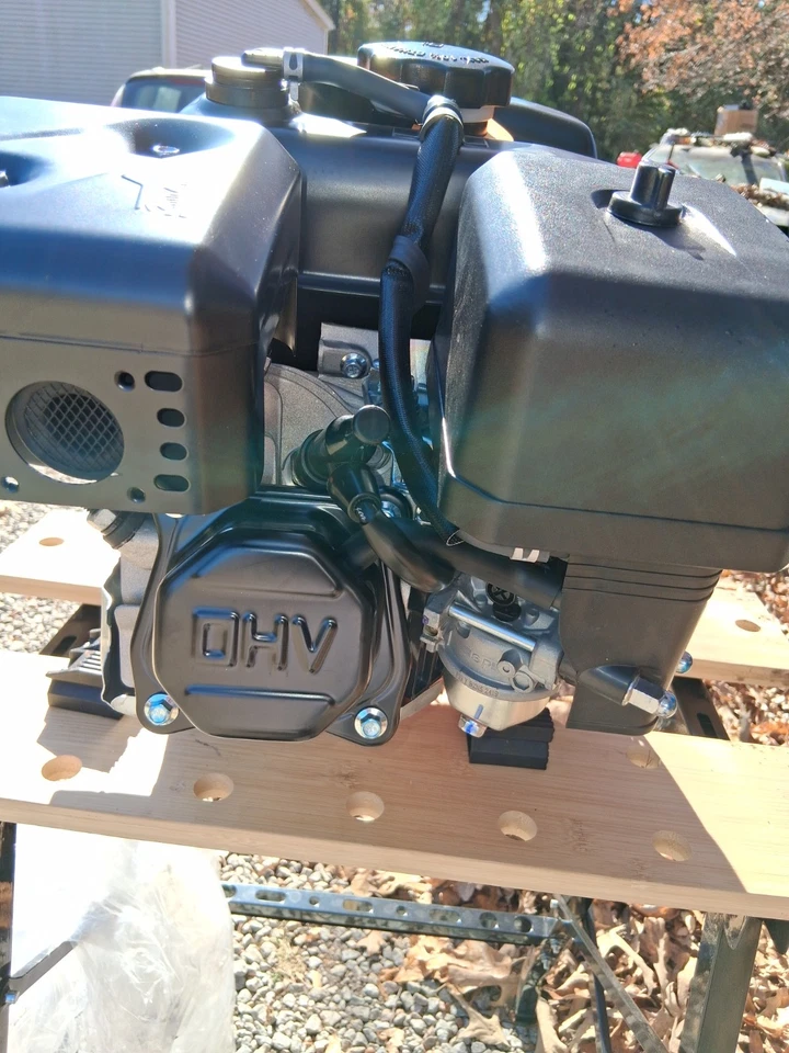 Motor de gasolina Predator Max Performance 224cc y suspensión de 6,5 completamente cargada Go KART Foto 1 de 4