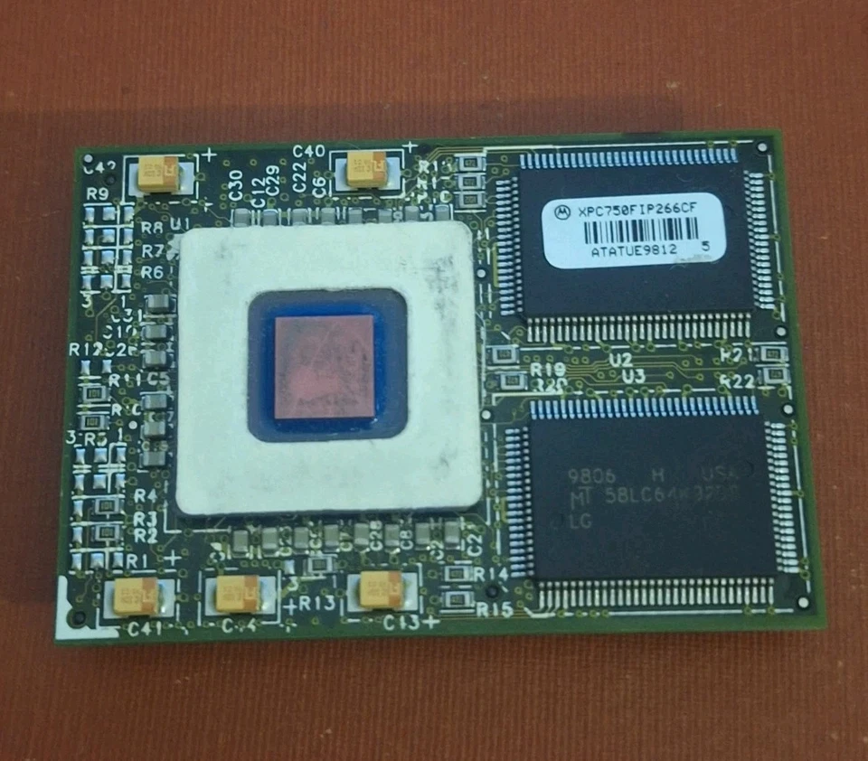 VINTAGE CPU MOTOROLA POWERPC XPC750 FIP266CF 266 MHz  PROCESSOR RETRO PC  APPLE - Immagine 1 di 2
