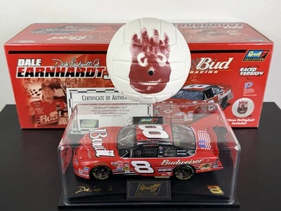 #8 Dale Earnhardt Jr, 2001 Budweiser con pelota Wilson, escala Revell 1/24 - COMO NUEVO Foto 1 de 4