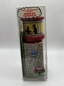 Thomas Holzeisenbahn Zug SODOR BAY LIGHTHOUSE 1994 mit Originalkarton Rarität - Bild 1 von 6