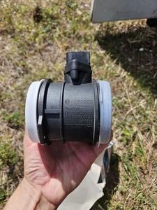 Bosch OE Mass Air Flow Meter 0280217810 For Mercedes-Benz W211 E55 E500 G500 NEW - Picture 1 of 4
