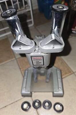 Tasco Stereo Vintage Microscope 15x - 30x -  45x Inclds Xtra Eyepieces - Image 1 of 4