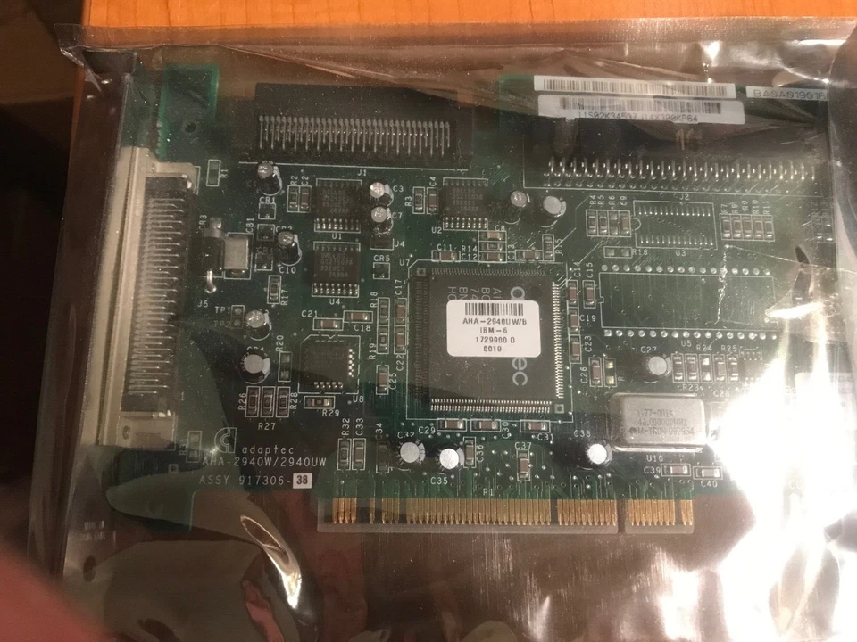 ADAPTEC AHA-2940UW Ultra Ampio SCSI Controller PCI Scheda Adattatore 68 & 50 Pin - Immagine 1 di 1