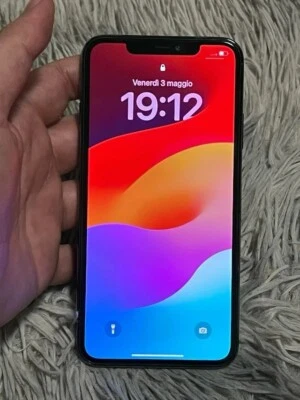  Apple iPhone 11 Pro Max - 64 GB - Verde Notte - Immagine 1 di 4