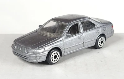 Motormax loose 6015 Toyota Camry silver grey - Image 1 of 4