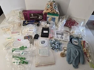 Lot Of VTG Golf Accessories Divot Repair Tools Markers Washer Glove AA Zippo Peg - Picture 1 of 17