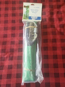 Hearthsong Heavy-Duty Easy Tree Hanger Holds up to 250 lbs - Picture 1 of 2