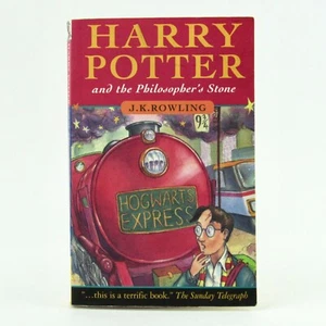 HARRY POTTER AND THE PHILOSOPHER'S STONE JK Rowling Raincoast 9th w/errors PB L2 - Imagen 1 de 4