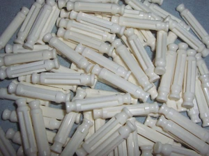 100 K'nex WHITE 1-5/16" RODS ~ STANDARD PARTS LOT KNEX - Picture 1 of 5