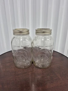 Lote de dos tarros transparentes de colección Golden Harvest Mason tamaño de cuarto hechos en EE. UU. - Imagen 1 de 7