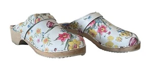Cape Clogs Sweden Spring Summer Floral Wooden Clog Shoes SZ 9 Cottagecore Hippie - Picture 1 of 15