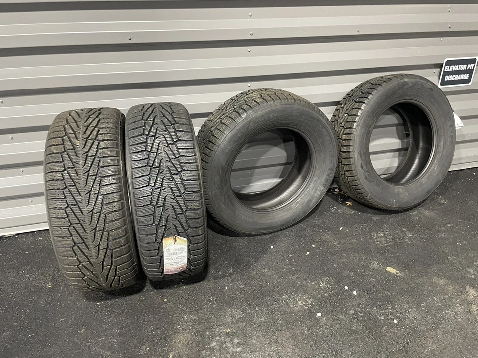 JUEGO NUEVO (4) Nokian Nordman 7 SUV Invierno Nieve Hielo 265/60R18 Tachonable GX460 Foto 1 de 4