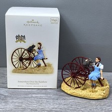 Hallmark The Wizard of OZ Somewhere over the Rainbow Christmas Ornament 09 Sings