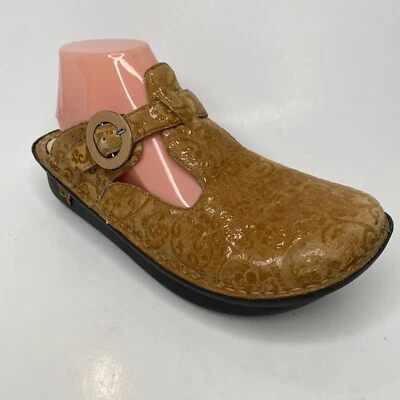 Alegria Classics Mules Mujer Talla 41 EE. UU. 10,5/11 Dorado Gamuza Cuero Repujado Dorado Foto 1 de 4