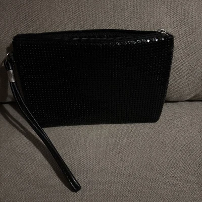 Muñequera de noche negra The Touch Of Nina. Usado en excelente estado Foto 1 de 4