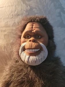 Harry And The Hendersons 18" Plush Vinyl Doll 1990 Galoob Bigfoot Movie Vintage - Picture 1 of 15